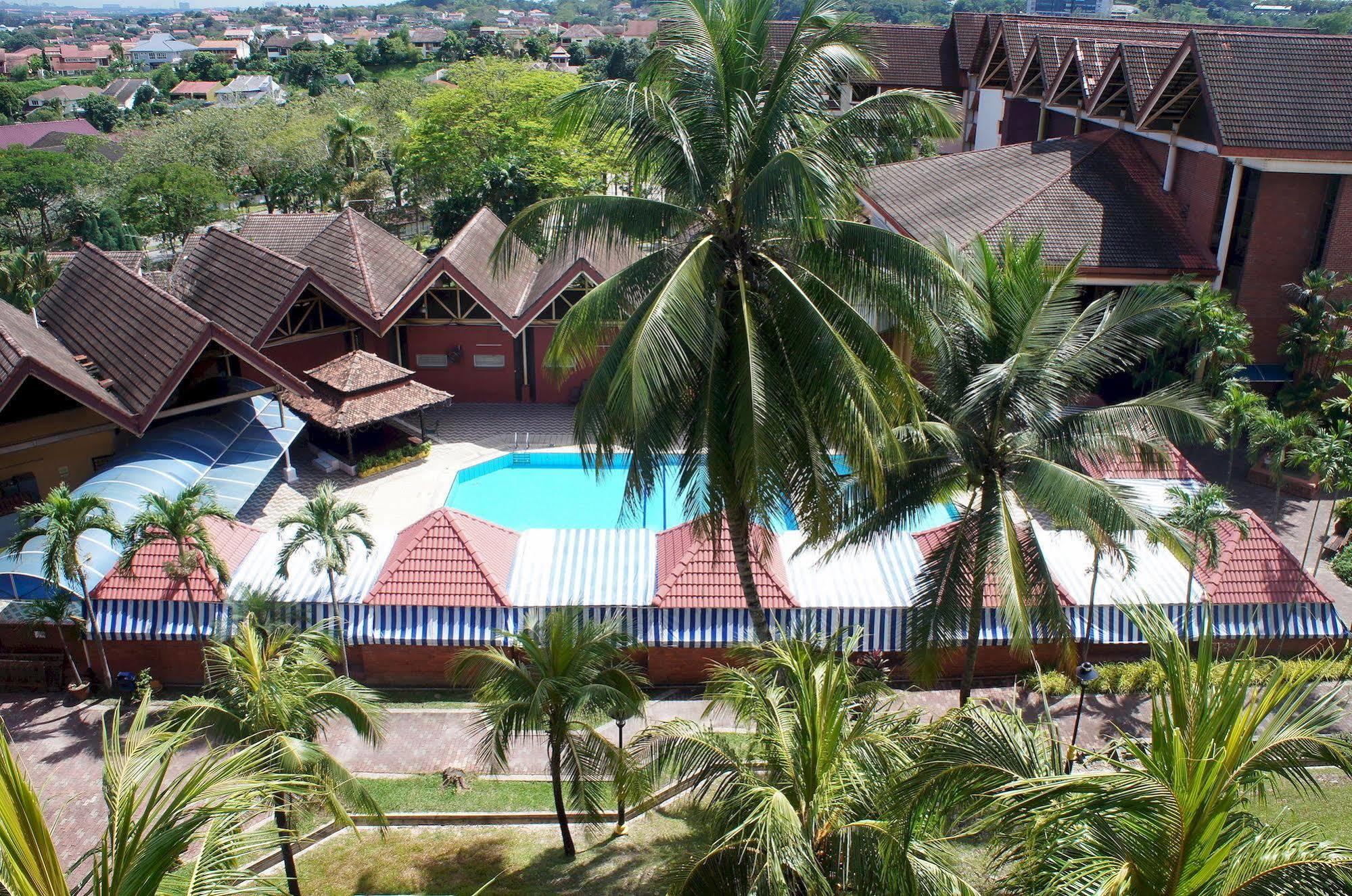 Intekma Resort & Convention Centre Shah Alam Exterior foto